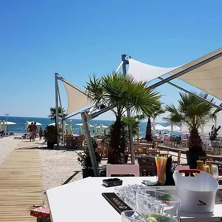 Apartament Comandante Cu Terasa Privata - Mamaia Nord Năvodari